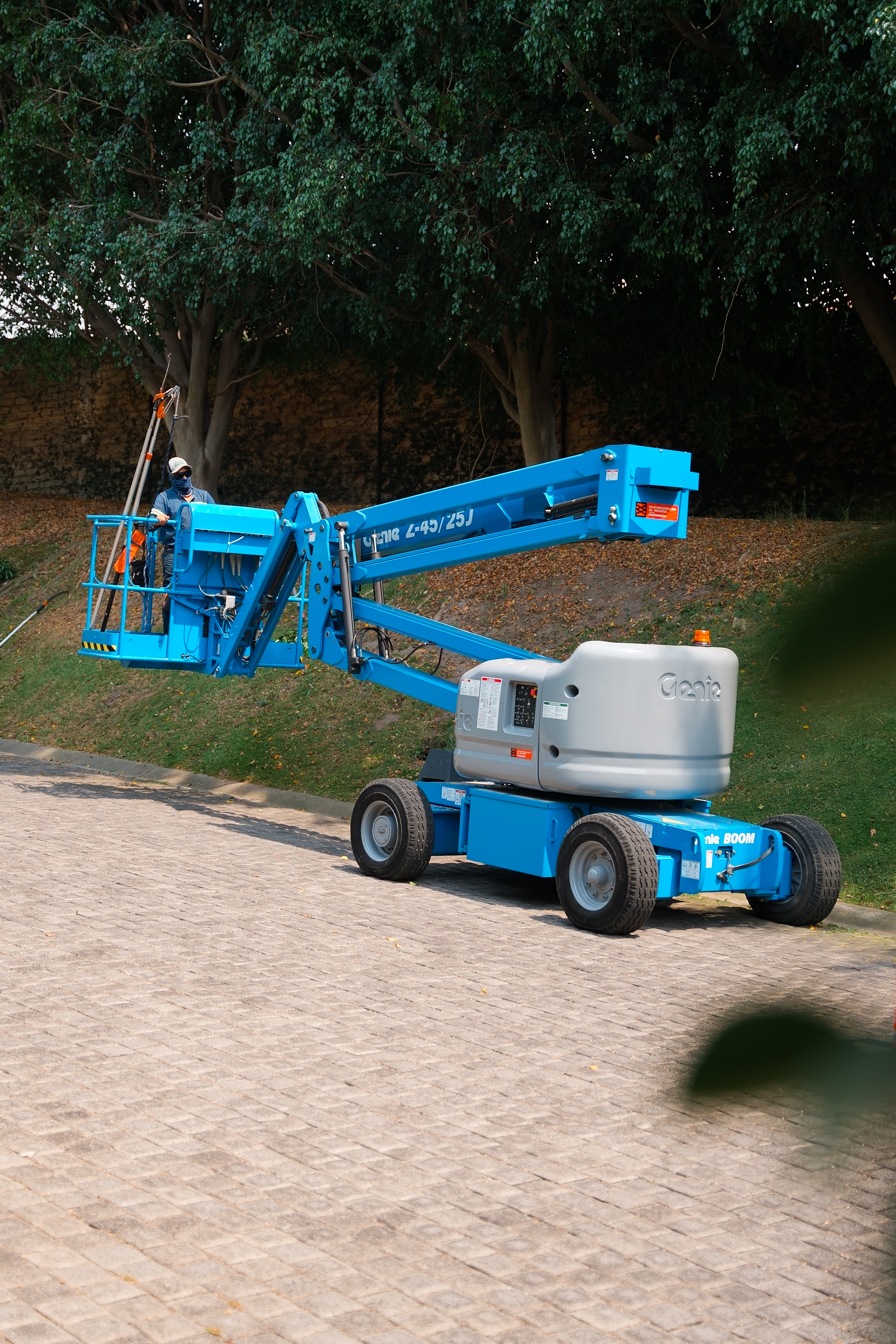 Genie Z-45 trabajando en altura