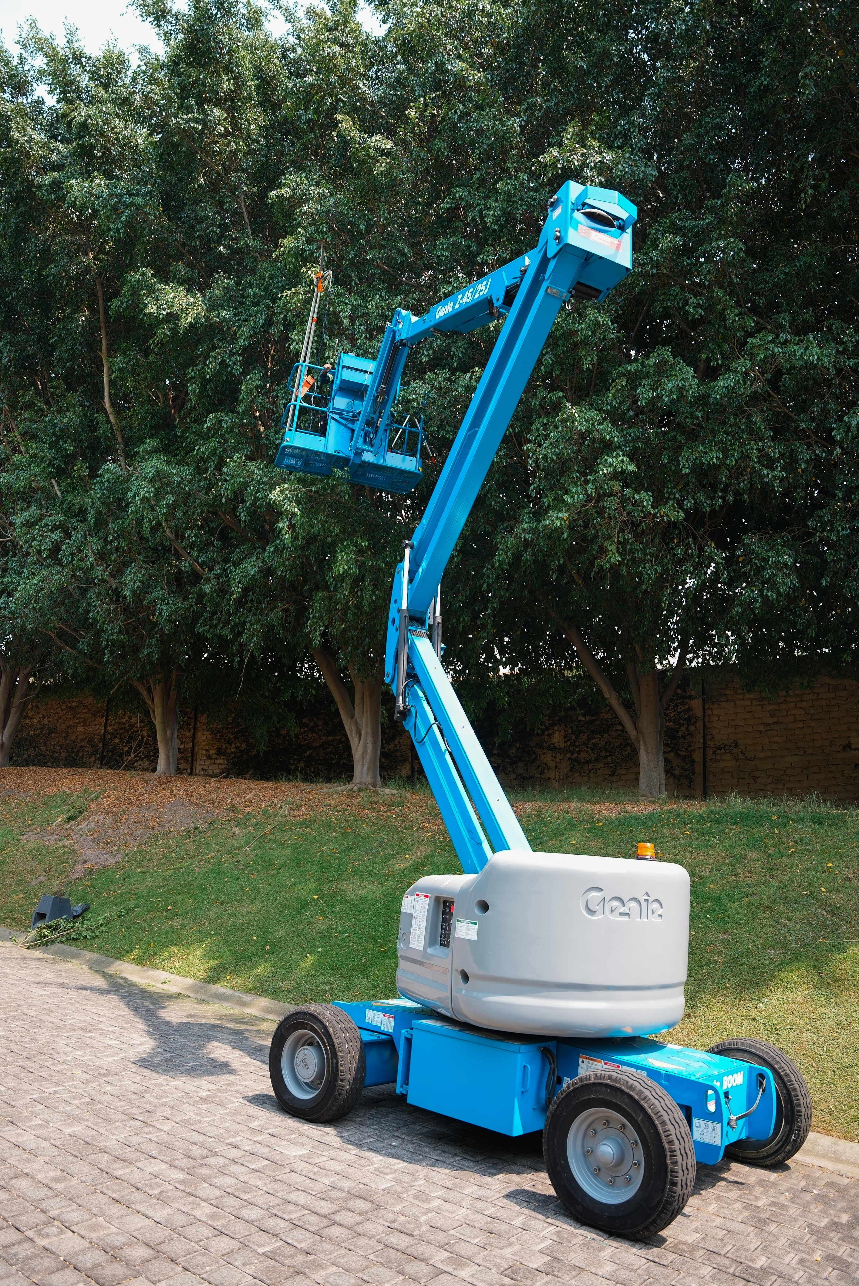 Genie Z-45 plataforma articulada eléctrica elevada